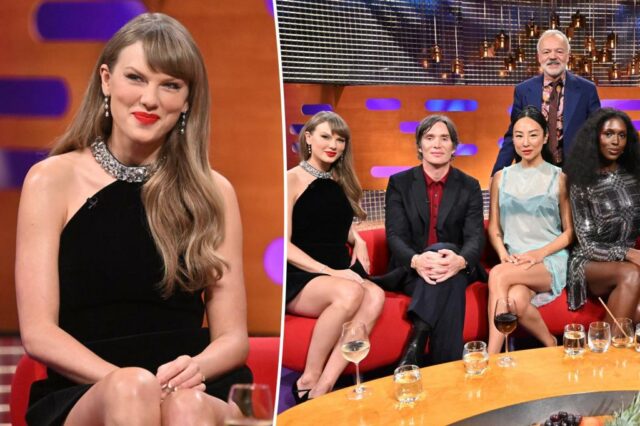Taylor Swift brilha em Bejeweled Velvet LBD em 'The Graham Norton Show'

