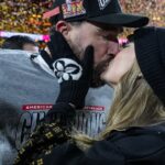 Taylor Swift obviamente tem muito para exaltar com Travis Kelce (especificamente na cama)