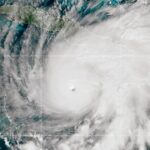 'Tempestade do século' atravessa a Jamaica