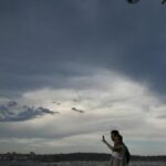 Fortes tempestades e granizo ameaçam atualmente Bargo e Appin, ao sul de Sydney, e continuam a se mover na direção leste.