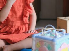 Estudo revela impacto de longas horas de cuidado infantil nas crianças Trabalhadora de creche acusada de supostamente agredir criança no oeste de Sydney