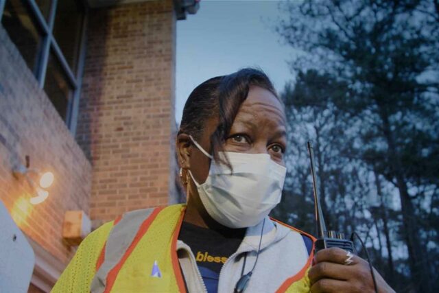 Transmita ou ignore: 'The Devil is Busy' na HBO Max, um documentário que passa um dia tipicamente angustiante em uma clínica de aborto em Atlanta

