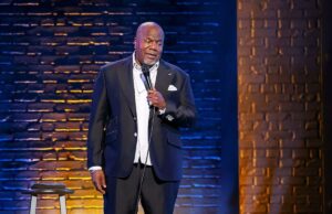 Transmita ou pule: ‘Terremoto: Jogando para contar negócios’ na Netflix, de Atlanta a Portland, o comediante avalia o estado de nossa união Transmita ou pule: 'Terremoto: Jogando para contar negócios' na Netflix, de Atlanta a Portland, o comediante avalia o estado de nossa união