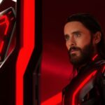 'Tron: Ares' Avaliação: a atualização de buggy da Disney apresenta Jared Leto como uma IA determinada a entrar na vida real