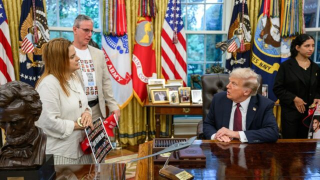 Trump agradece o grupo representando famílias de reféns pelo Nobel Peace Prêmio Recurso

