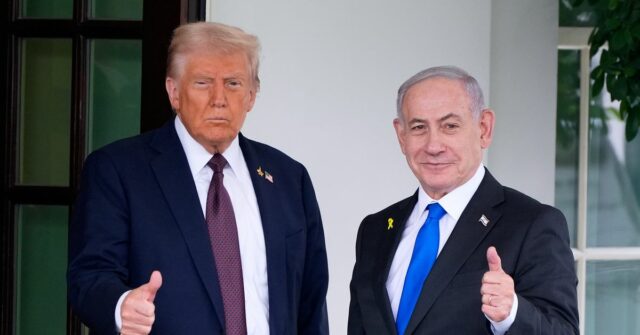Trump alerta o Hamas que os combates em Gaza podem recomeçar “assim que eu disser a palavra”

