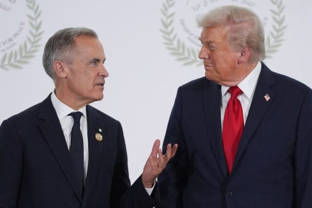 Trump anuncia aumento de pedágio no Canadá devido a 'golpes' Trump anuncia aumento de pedágio no Canadá devido a 'golpes' publicitários de Reagan