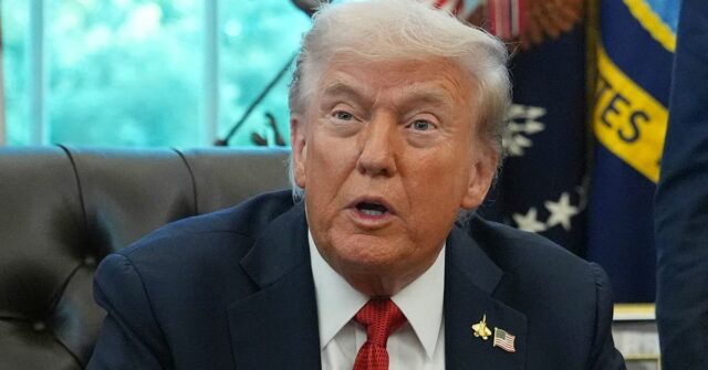Donald Trump disse que consideraria um perdão para o amigo Ghislaine Maxwell.