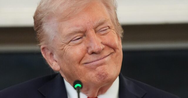 Trump diz que fará check-up médico “semestral” de rotina

