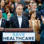 Trump dobra o videoclipe falso da IA ​​de democratas com nova mensagem