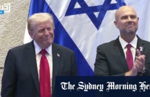 Trump é aplaudido de pé no Knesset israelense Trump é aplaudido de pé no Knesset israelense