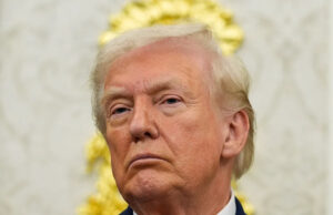 Trump e o diretor do plano orçamentário Vought estão tornando este um fechamento do governo diferente de qualquer outro Yahoo news home