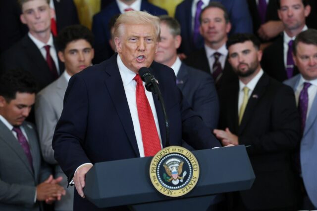 Trump fala sobre a corrida de Jack Ciattarelli para novo chefe de jaqueta 

