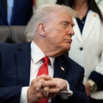 Desenho animado de Clay Bennett