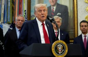 Trump sugere impedir companhias aéreas chinesas sobrevoando a Rússia em viagens aos Estados Unidos Yahoo news home