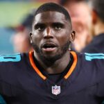 miami dolphins star tyreek hill in game against new york jets