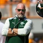 O técnico do UAB Blazers, Trent Dilfer, em campo.