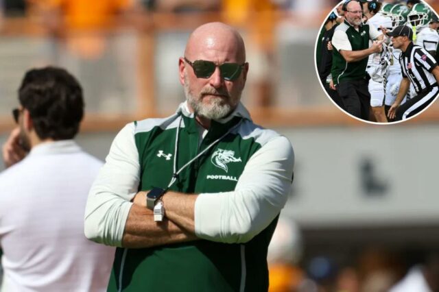 O técnico do UAB Blazers, Trent Dilfer, em campo.