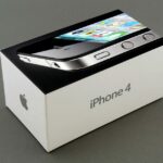 Os 20 bytes de código que consertaram o Antennagate | IPhone 4 em caixa mostrado