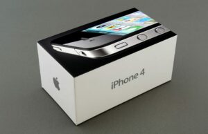 Um segredo de 15 anos resolvido: os 20 bytes de código que tratavam do Antennagate Os 20 bytes de código que consertaram o Antennagate | IPhone 4 em caixa mostrado