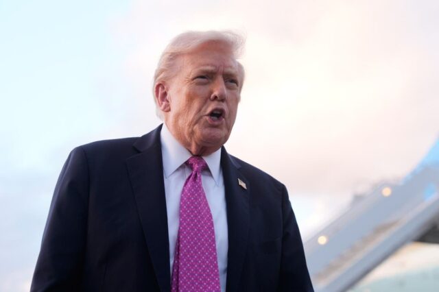 Um terço dos americanos autoriza a gestão do clima econômico por Trump: pesquisa 

