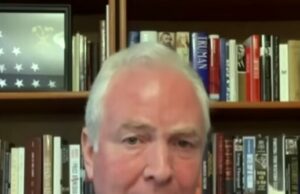 Van Hollen: Não votaremos pela abertura do governo porque Trump está demitindo funcionários do governo Van Hollen: Não votaremos pela abertura do governo porque Trump está demitindo funcionários do governo