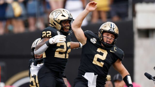 Vanderbilt satirizando os títulos da LSU Semana 8 gigantes do futebol universitário 

