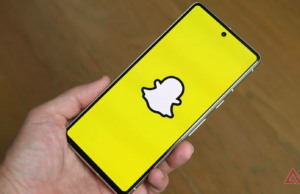 CEO da Snap exalta novos óculos inteligentes ‘extraordinários’ que deixarão Meta comendo poeira Tela de boas-vindas do Amazon Alexa em um telefone