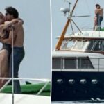 Veja fotos de Katy Perry e Justin Trudeau se beijando e abraçando apaixonadamente no iate do cantor