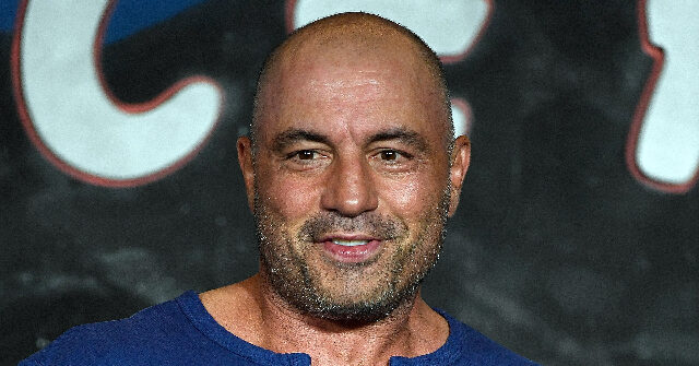 Ver: Joe Rogan gosta de frequentar a igreja e elogia Ver: Joe Rogan gosta de frequentar a igreja e elogia os benefícios da fé em Jesus Cristo