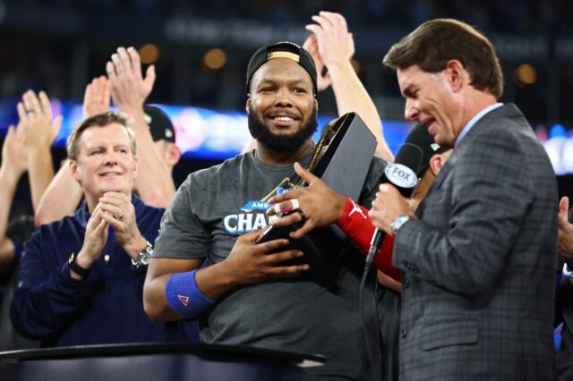 Vladimir Guerrero Jr. faz declaração sobre permanecer permanentemente com Blue Jays 

