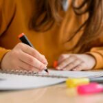 Você deve sombrear o código de suas anotações para melhor lembrar