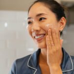 Você pretenderá encerrar seus compromissos de Botox depois de tentar esta loção de retinol na venda