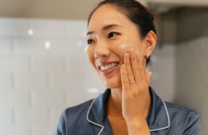 Você pretenderá encerrar seus compromissos de Botox depois de tentar esta loção de retinol na venda Você pretenderá encerrar seus compromissos de Botox depois de tentar esta loção de retinol na venda