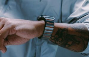 Wanderer estreia Stratos, uma nova banda Apple Watch de titânio mestiço (mas vai custar caro) Wanderer estreia Stratos, uma nova banda Apple Watch de titânio mestiço (mas vai custar caro)