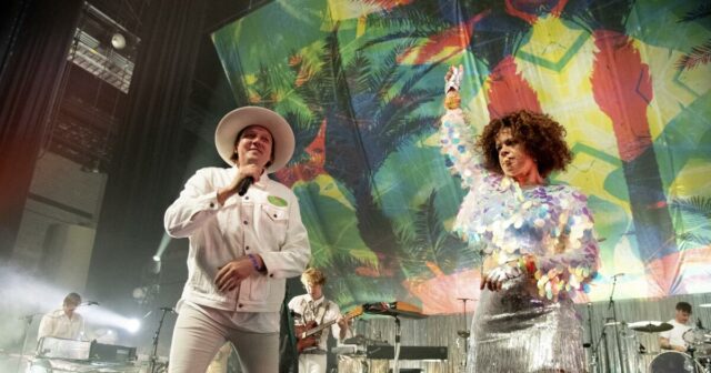 Win Butler e Régine Chassagne do Arcade Fire, as estrelas Win Butler e Régine Chassagne do Arcade Fire, as estrelas casadas da banda, se separam