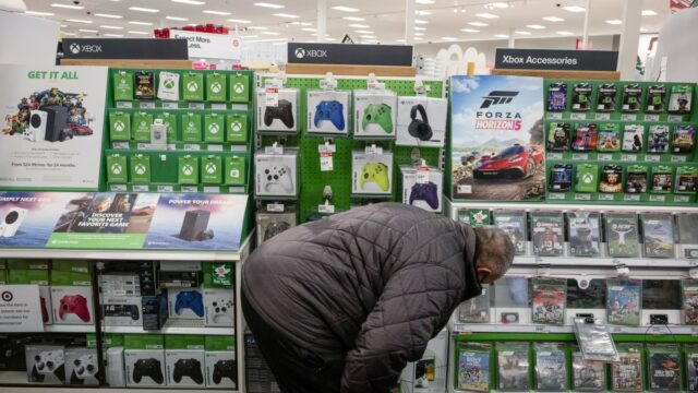 Xbox derruba Target, Walmart atraindo suprimentos enquanto os relatórios giram 

