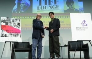 Yamada Yoji e Lee Sang-il trocam insights sobre arte, rivalidade e o futuro do cinema japonês no Festival de Tóquio Yamada Yoji e Lee Sang-il trocam insights sobre arte, rivalidade e o futuro do cinema japonês no Festival de Tóquio