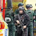 Yom Kippur Ataque: Police Shoot Suspeito na Sinagoga Manchester esfaqueando em massa