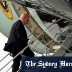 Donald Trump e Volodymyr Zelensky na Casa Branca na sexta-feira (sábado AEDT).