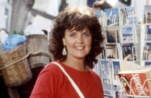 Pauline Collins, estrela indicada ao Oscar por ‘Shirley Valentine’, morre aos 85 anos Pauline Collins, estrela indicada ao Oscar por 'Shirley Valentine', morre aos 85 anos
