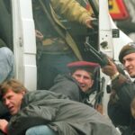 O líder sérvio-bósnio Radovan Karadzic (à esquerda) e o comandante militar Ratko Mladic.