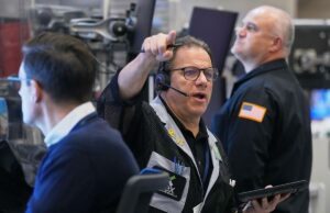 Mercado de ações hoje: Nasdaq, S&P 500 e Dow sobem em direção ao quinto dia consecutivo de ganhos para encerrar um mês difícil Jake Conley