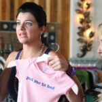 24 sitcoms imperdíveis no Hulu agora (novembro de 2025): ‘Happy Endings’ e muito mais