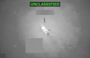 3 mortos no último ataque dos EUA a um suposto navio de drogas no Caribe: Hegseth @SecWar/X - FOTO: Secretário da Guerra, Pete Hegseth postou em sua conta X que o Departamento de Guerra realizou um ataque cinético letal durante a noite em um navio no Mar do Caribe, 24 de outubro de 2025.