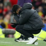 Luke Shaw e Matthijs de Ligt na derrota do Manchester United para o Everton.