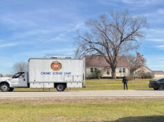 4 policiais baleados na zona rural do Kansas em resposta a uma chamada de violência doméstica Yahoo news home