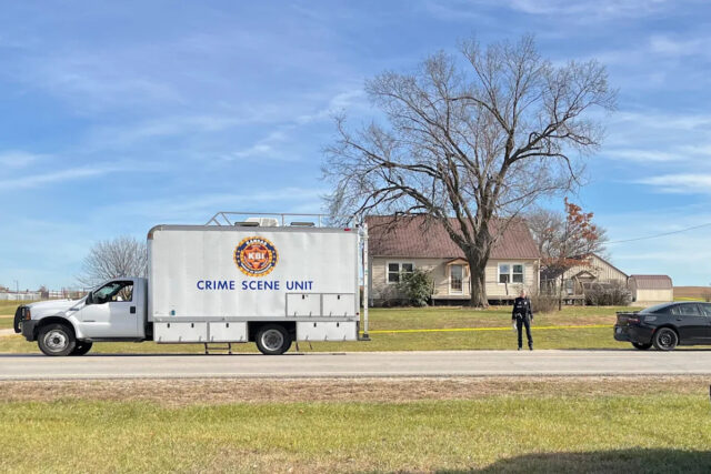4 policiais baleados na zona rural do Kansas em resposta Yahoo news home