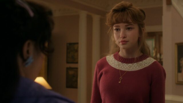 5ª temporada de 'Stranger Things': seu guia para Caroline Elle 5ª temporada de 'Stranger Things': seu guia para Caroline Elle Abrams como Tina