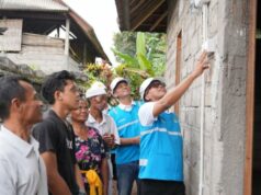 80º HLN e PLN conectam eletricidade gratuita a casas de residentes pré-prósperos em Bali 80º HLN e PLN conectam eletricidade gratuita a casas de residentes pré-prósperos em Bali